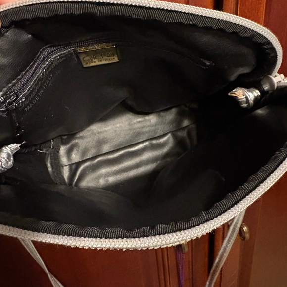 Cache Made in Italy Silver Metallic Leather Crossbody Bag Purse - Picture 9 of 11